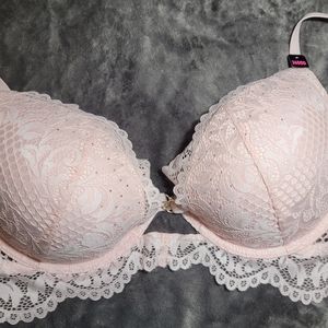 BNWOT Beyond Sexy Ultimate Plunge 36DDD